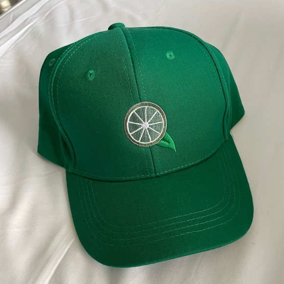 Hat bundle - Picture 1 of 6